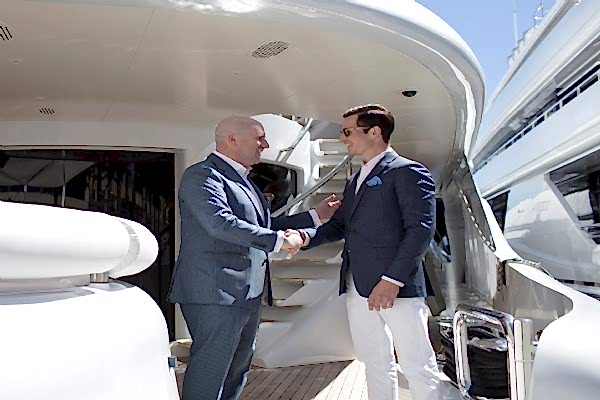 Yatta şirket toplantısı.